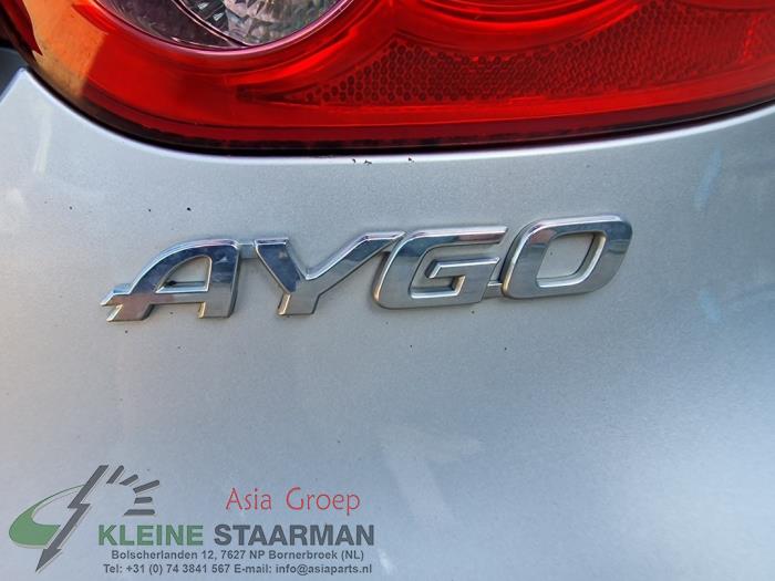 Toyota Aygo 1.0 12V VVT-i Sloopvoertuig (2011, Grijs)