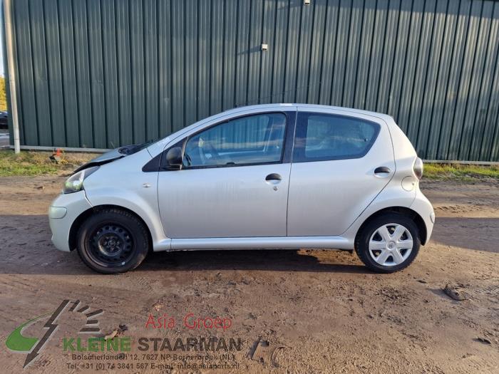 Toyota Aygo 1.0 12V VVT-i Sloopvoertuig (2011, Grijs)