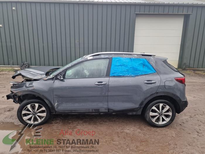 Kia Stonic 1.0i T-GDi 12V Sloopvoertuig (2021, Donker, Grijs)