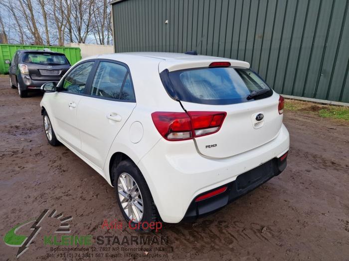 Kia Rio IV 1.2 MPI 16V Sloopvoertuig (2017, Wit)