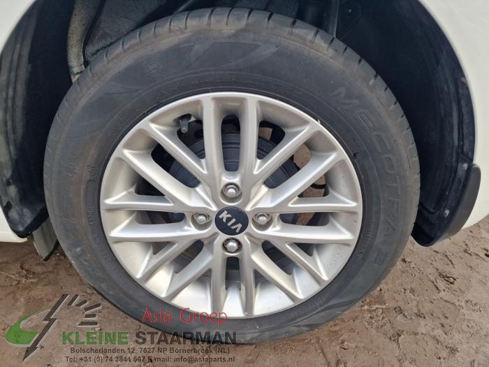 Kia Rio IV 1.2 MPI 16V Sloopvoertuig (2017, Wit)