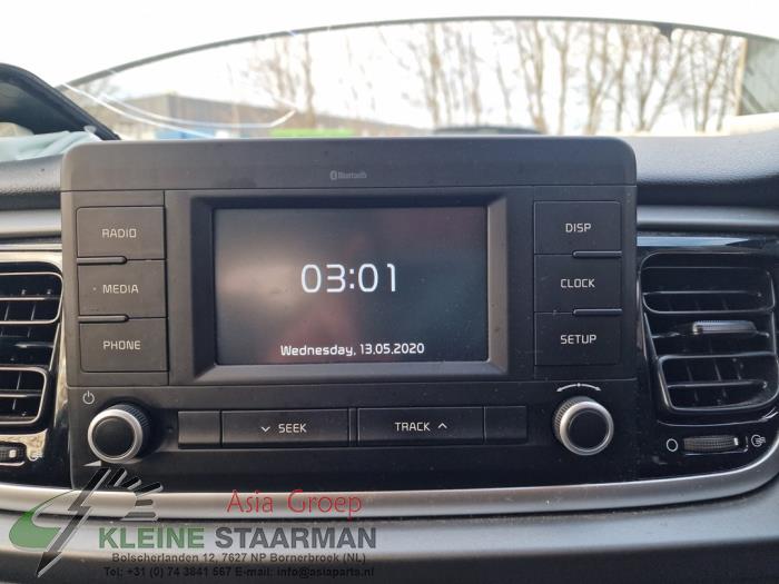 Kia Rio IV 1.2 MPI 16V Sloopvoertuig (2017, Wit)