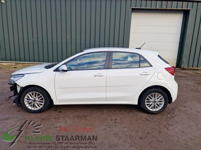 Kia Rio IV 1.2 MPI 16V Sloopvoertuig (2017, Wit)