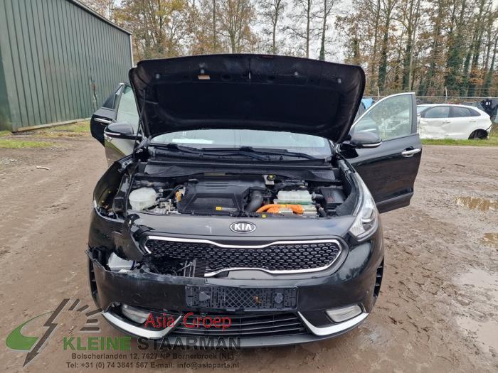 Kia Niro I 1.6 GDI Hybrid Sloopvoertuig (2018, Zwart)