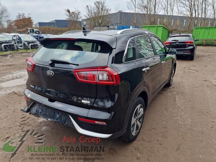 Kia Niro I 1.6 GDI Hybrid Sloopvoertuig (2018, Zwart)