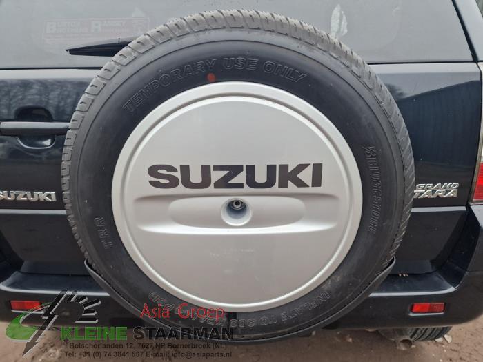 Suzuki Grand Vitara II 1.6 16V Sloopvoertuig (2014, Zwart)