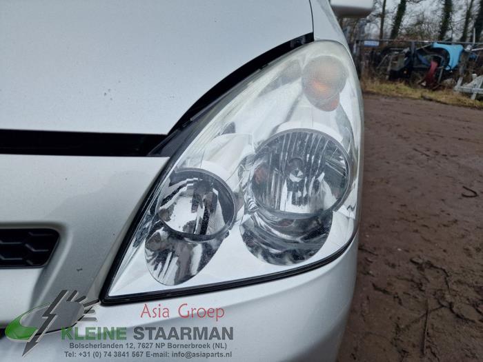 Toyota Corolla Verso 1.8 16V VVT-i Sloopvoertuig (2006, Grijs)