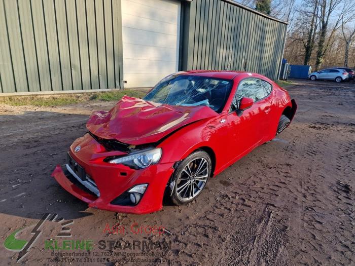 Toyota GT 86 2.0 16V Sloopvoertuig (2013, Rood)