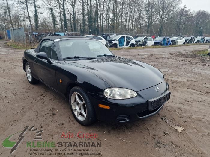 Mazda MX-5 1.6i 16V Sloopvoertuig (2002, Zwart)