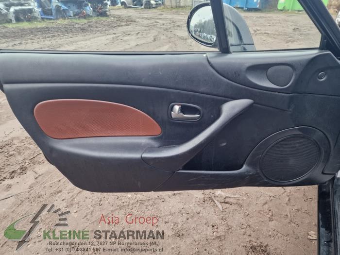 Mazda MX-5 1.6i 16V Sloopvoertuig (2002, Zwart)