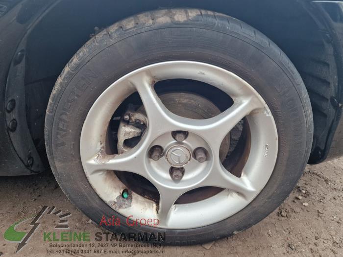 Mazda MX-5 1.6i 16V Sloopvoertuig (2002, Zwart)