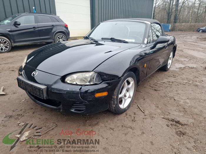 Mazda MX-5 1.6i 16V Sloopvoertuig (2002, Zwart)