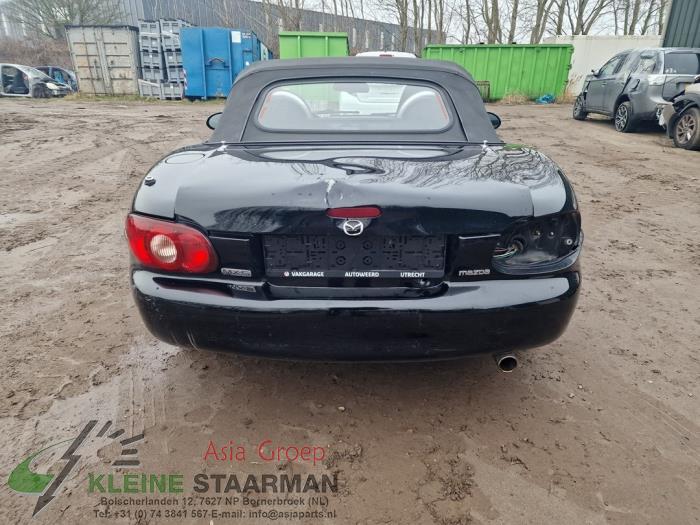 Mazda MX-5 1.6i 16V Sloopvoertuig (2002, Zwart)