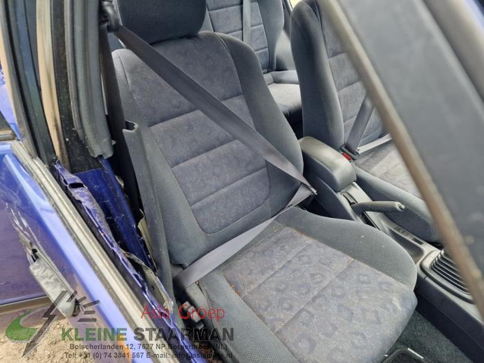 Toyota Corolla 1.4 16V VVT-i Sloopvoertuig (2000, Blauw)
