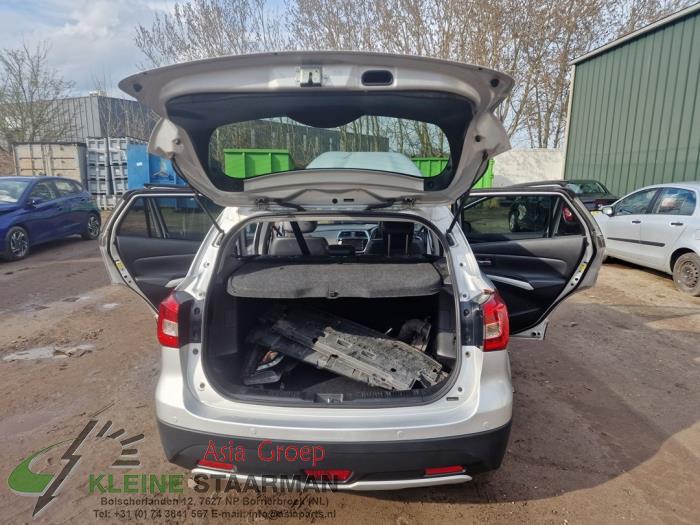 Suzuki SX4 S-Cross 1.4 Booster Jet Turbo 16V AllGrip Sloopvoertuig (2017, Grijs)