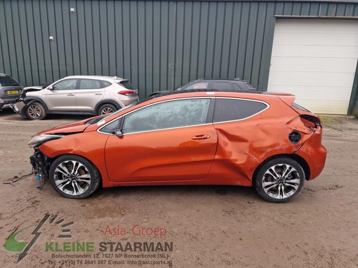 Kia Pro cee'd 1.6 GDI 16V Sloopvoertuig (2014, Oranje)