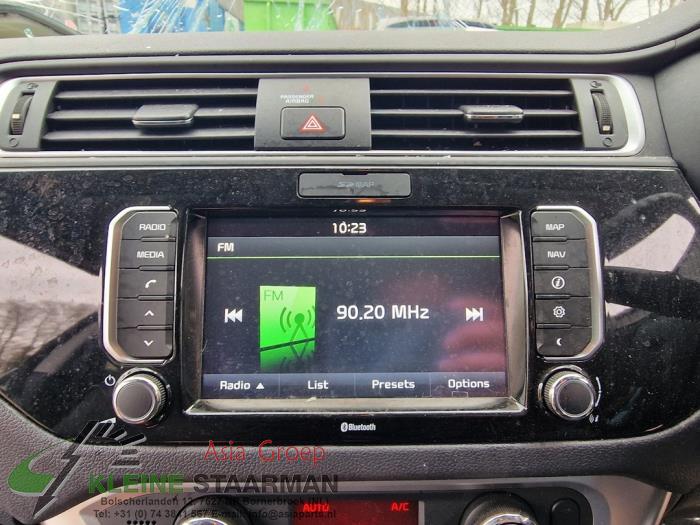 Kia Rio III 1.4 CVVT 16V Sloopvoertuig (2016, Grijs)