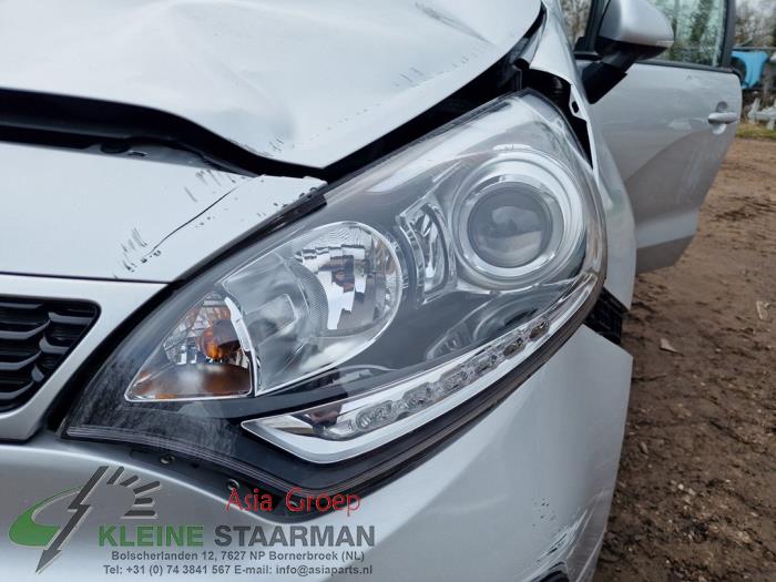 Kia Rio III 1.4 CVVT 16V Sloopvoertuig (2016, Grijs)