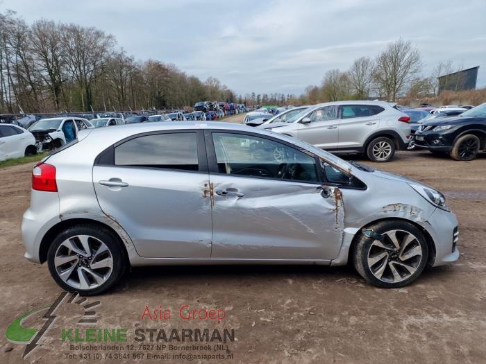 Kia Rio III 1.4 CVVT 16V Sloopvoertuig (2016, Grijs)