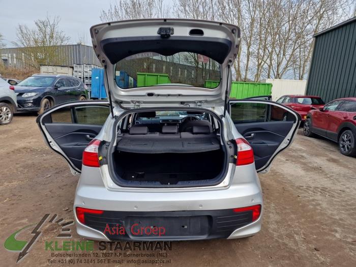 Kia Rio III 1.4 CVVT 16V Sloopvoertuig (2016, Grijs)
