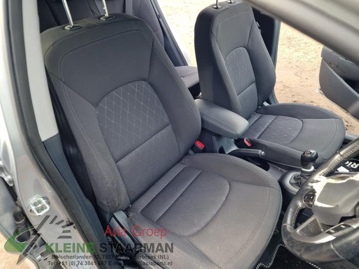 Kia Rio III 1.4 CVVT 16V Sloopvoertuig (2016, Grijs)