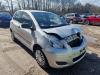 Toyota Yaris II 1.33 16V Dual VVT-I Sloopvoertuig (2012, Grijs)