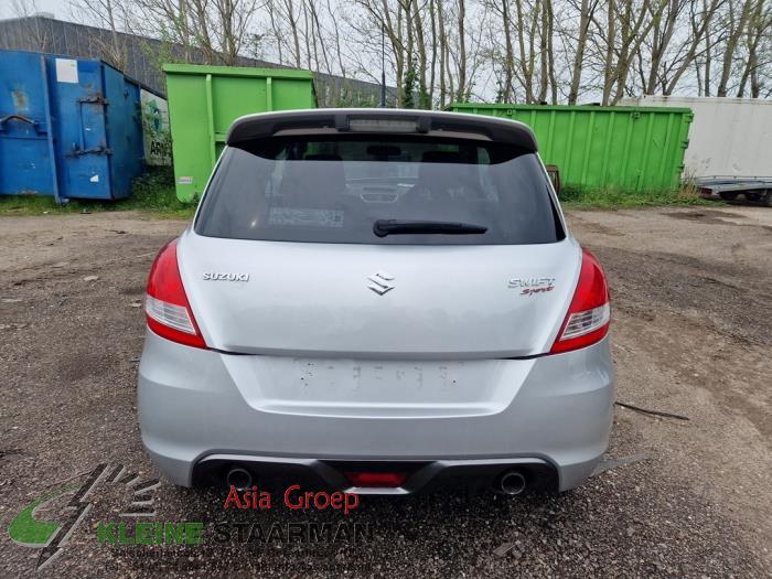 Suzuki Swift 1.6 Sport VVT 16V Sloopvoertuig (2015, Grijs)