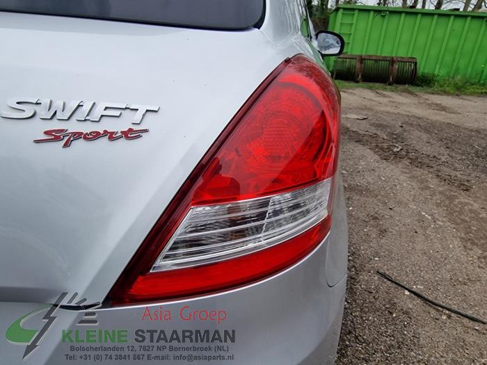 Suzuki Swift 1.6 Sport VVT 16V Sloopvoertuig (2015, Grijs)