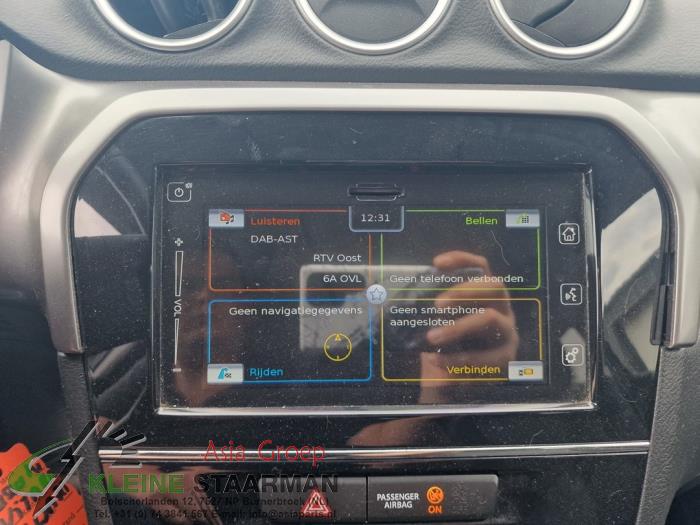 Suzuki Vitara 1.0 Booster Jet Turbo 12V Sloopvoertuig (2019, Zwart)