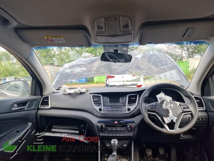 Hyundai Tucson 1.7 CRDi 16V 2WD Sloopvoertuig (2017, Zwart)