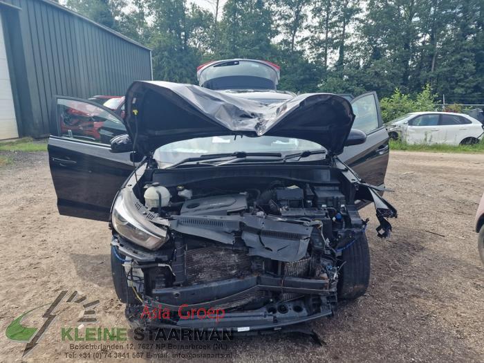 Hyundai Tucson 1.7 CRDi 16V 2WD Sloopvoertuig (2017, Zwart)
