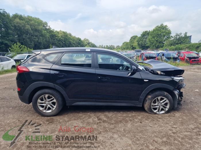 Hyundai Tucson 1.7 CRDi 16V 2WD Sloopvoertuig (2017, Zwart)