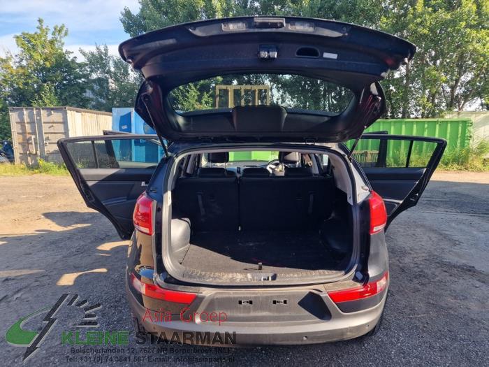 Kia Sportage 1.6 GDI 16V 4x2 Sloopvoertuig (2016, Zwart)