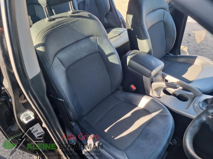 Kia Sportage 1.6 GDI 16V 4x2 Sloopvoertuig (2016, Zwart)