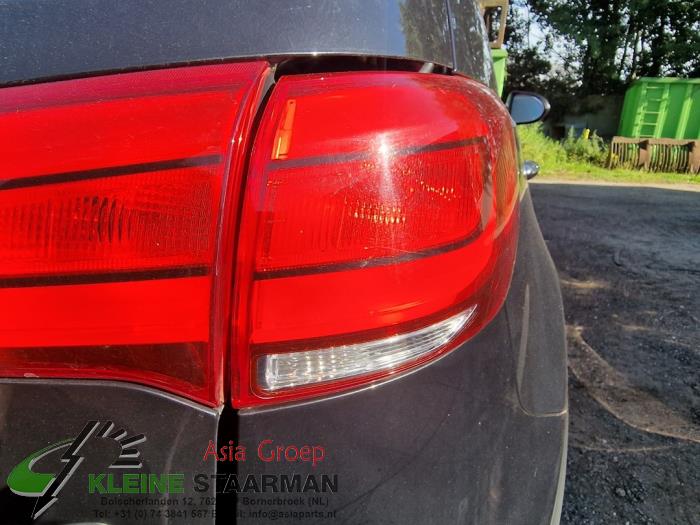 Kia Sportage 1.6 GDI 16V 4x2 Sloopvoertuig (2016, Zwart)