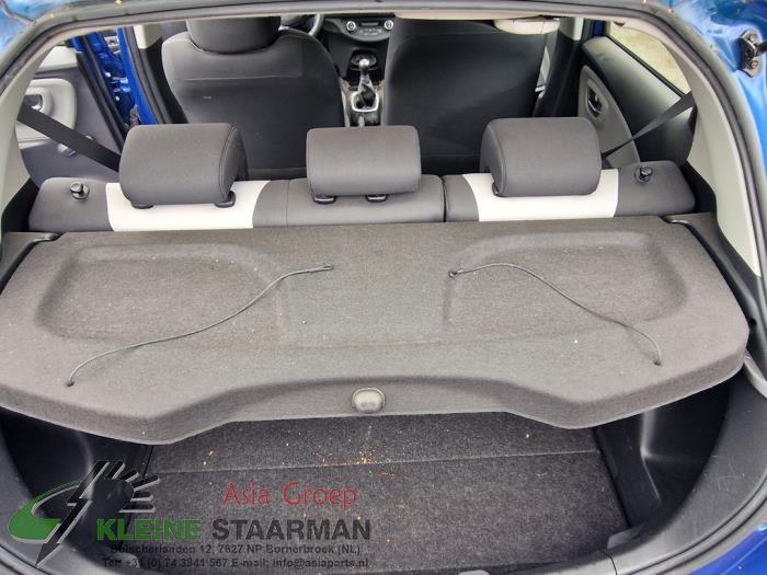 Toyota Yaris III 1.0 12V VVT-i Sloopvoertuig (2018, Blauw)