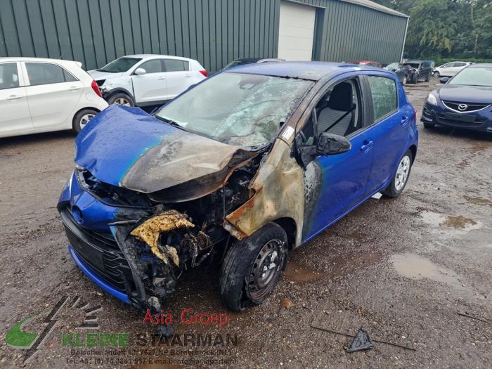 Toyota Yaris III 1.0 12V VVT-i Sloopvoertuig (2018, Blauw)