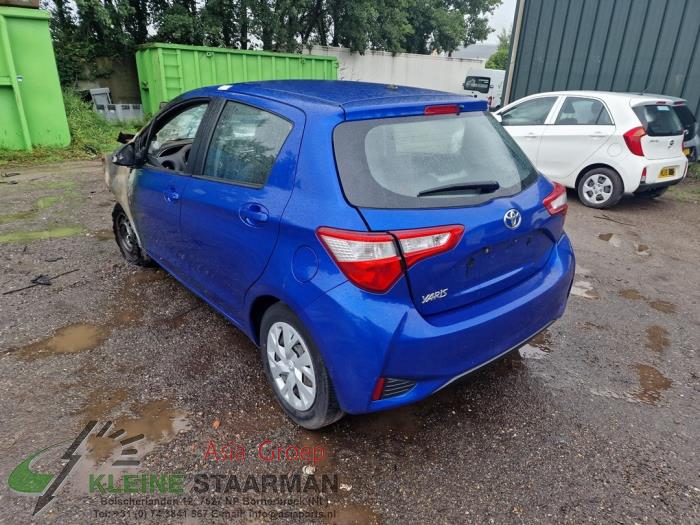Toyota Yaris III 1.0 12V VVT-i Sloopvoertuig (2018, Blauw)