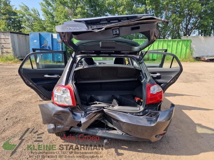 Toyota Auris 1.8 16V HSD Full Hybrid Sloopvoertuig (2012, Grijs)