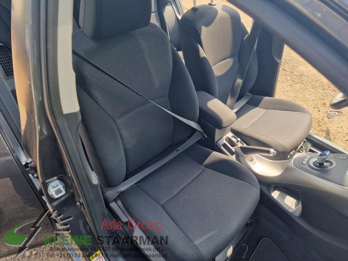 Toyota Auris 1.8 16V HSD Full Hybrid Sloopvoertuig (2012, Grijs)