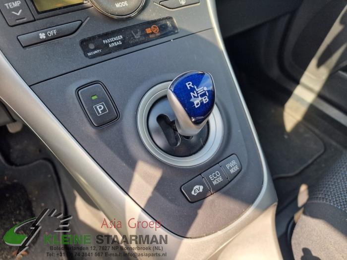 Toyota Auris 1.8 16V HSD Full Hybrid Sloopvoertuig (2012, Grijs)