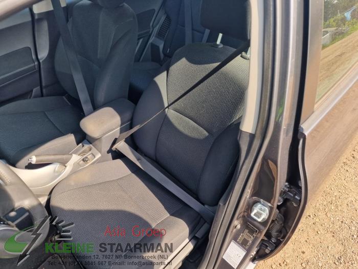 Toyota Auris 1.8 16V HSD Full Hybrid Sloopvoertuig (2012, Grijs)