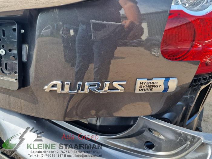 Toyota Auris 1.8 16V HSD Full Hybrid Sloopvoertuig (2012, Grijs)