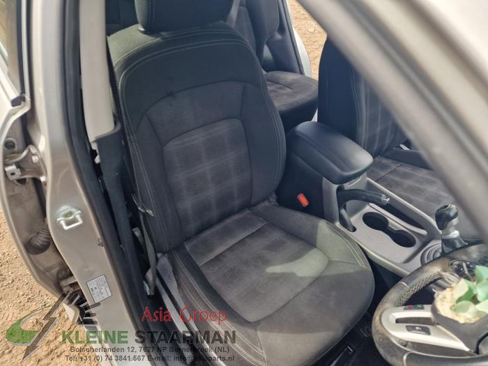 Kia Sportage 1.6 GDI 16V 4x2 Sloopvoertuig (2015, Grijs)