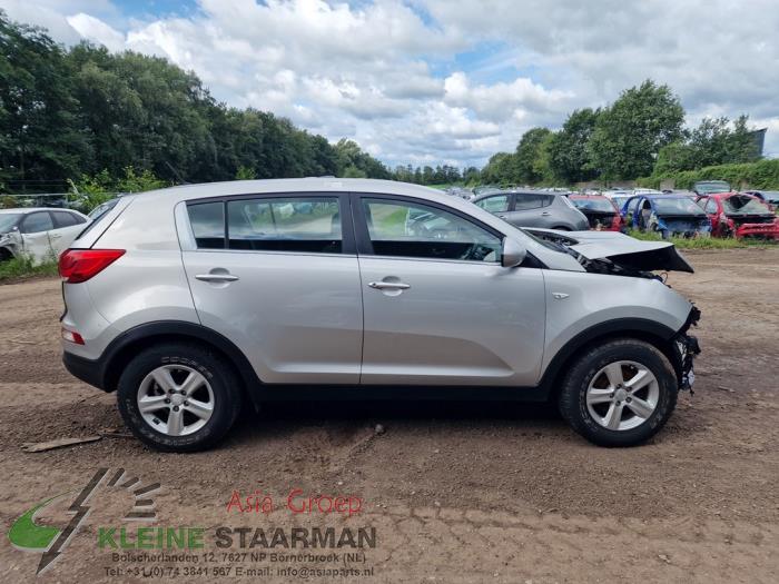 Kia Sportage 1.6 GDI 16V 4x2 Sloopvoertuig (2015, Grijs)
