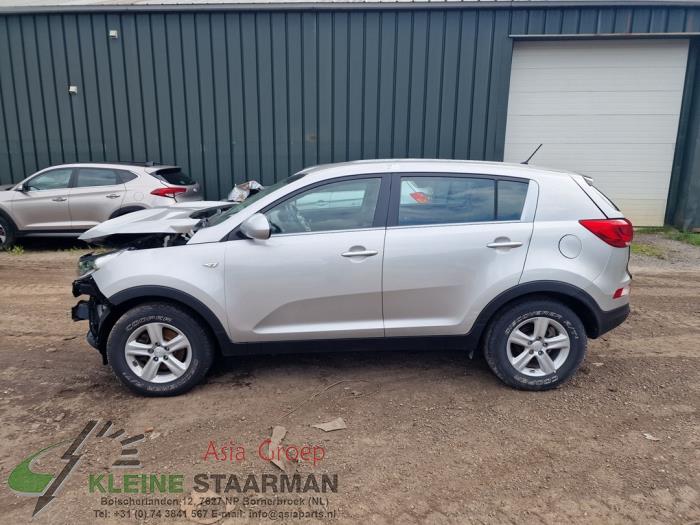 Kia Sportage 1.6 GDI 16V 4x2 Sloopvoertuig (2015, Grijs)