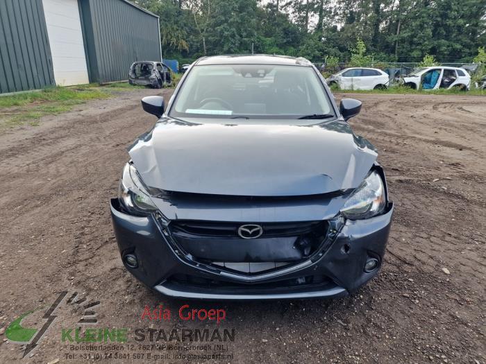 Mazda 2 1.5 SkyActiv-G 90 Sloopvoertuig (2016, Donker, Grijs)