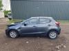 Mazda 2 1.5 SkyActiv-G 90 Sloopvoertuig (2016, Donker, Grijs)