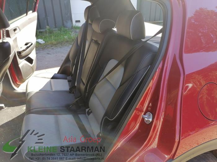 Kia Sportage 2.0 CRDi 136 16V VGT 4x4 Sloopvoertuig (2017, Rood)