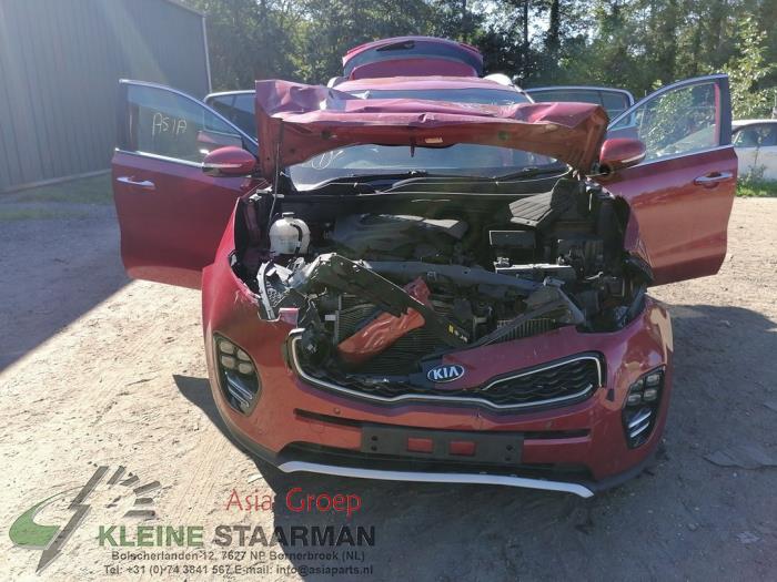 Kia Sportage 2.0 CRDi 136 16V VGT 4x4 Sloopvoertuig (2017, Rood)